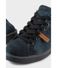 P01 lace-up shoe in Delavè Suede