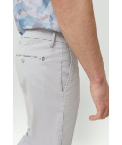 Pantalone slim Ral in gabardina leggera stretch