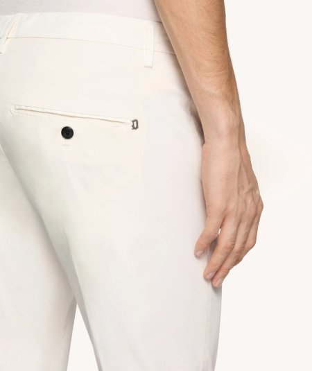 Pantaloni Gaubert slim in gabardina leggera