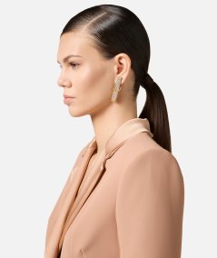 Orecchini in ottone con strass e logo