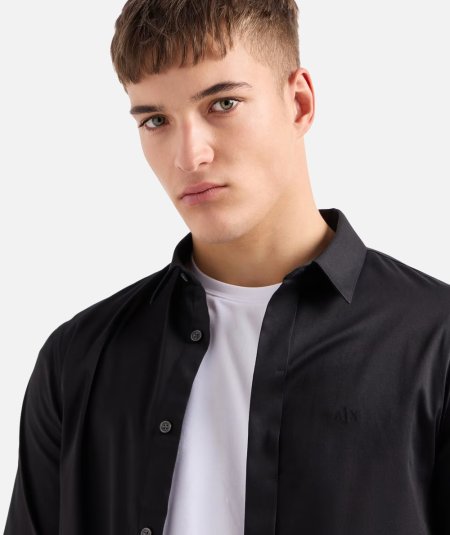 Camicia slim fit in satin stretch