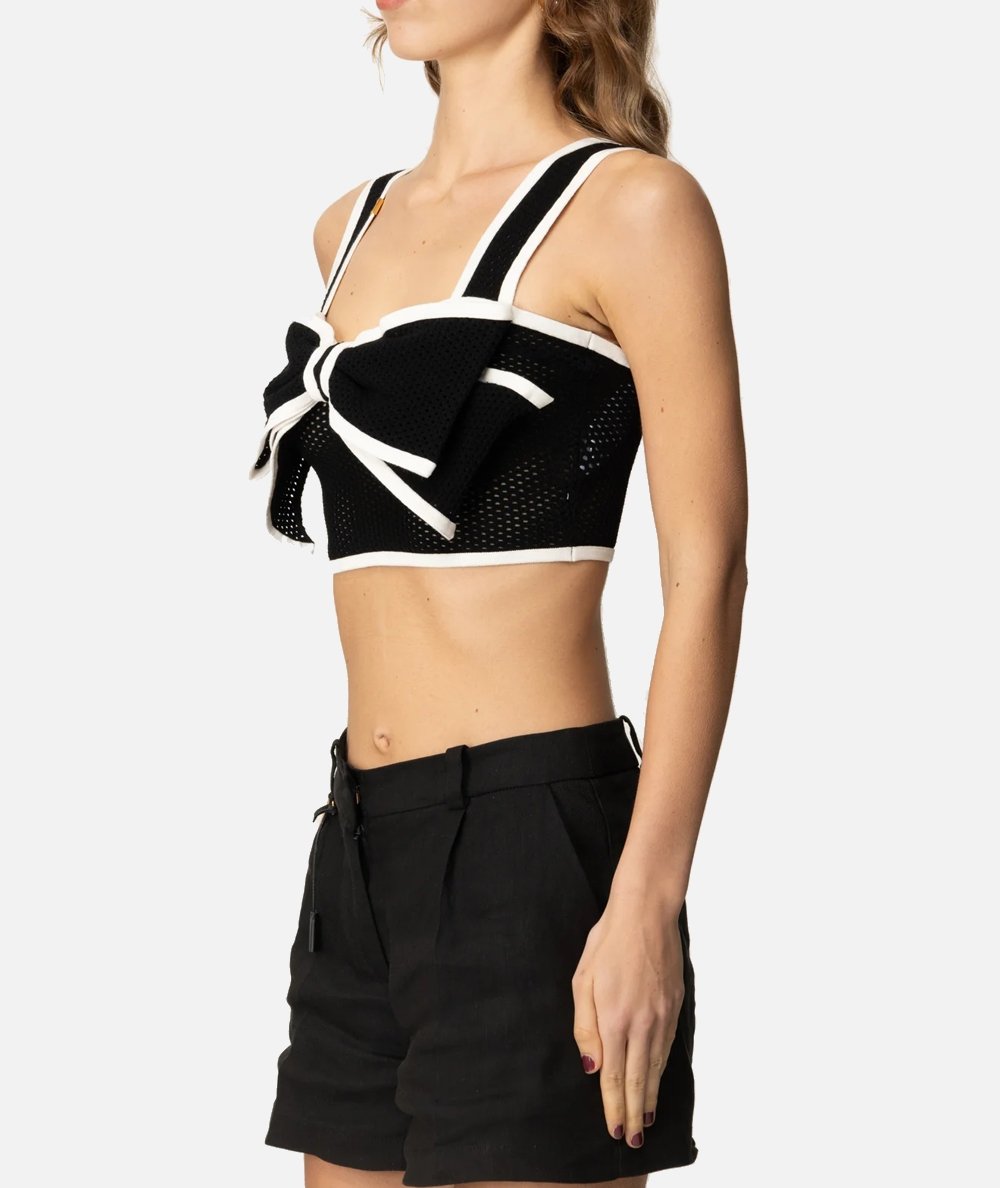 Top in punto rete con maxi fiocco