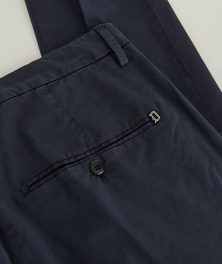 Pantaloni Gaubert slim in gabardina leggera