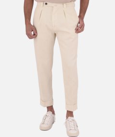 Pantalone chino in misto lino e cotone con pence