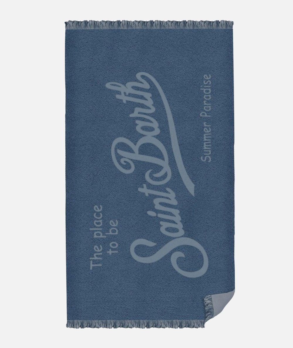 Beach towel in soft sponge with contrasting maxi logo