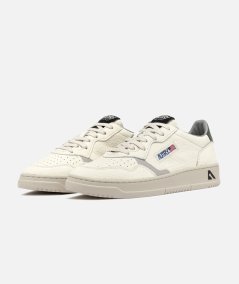 Sneakers medalist low in pelle