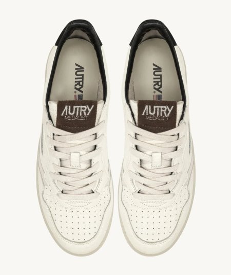 Sneakers medalist low in pelle