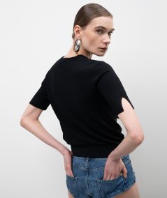 T-shirt a girocollo di maglia con ricamo fiore