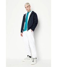 Polo with concealed buttons