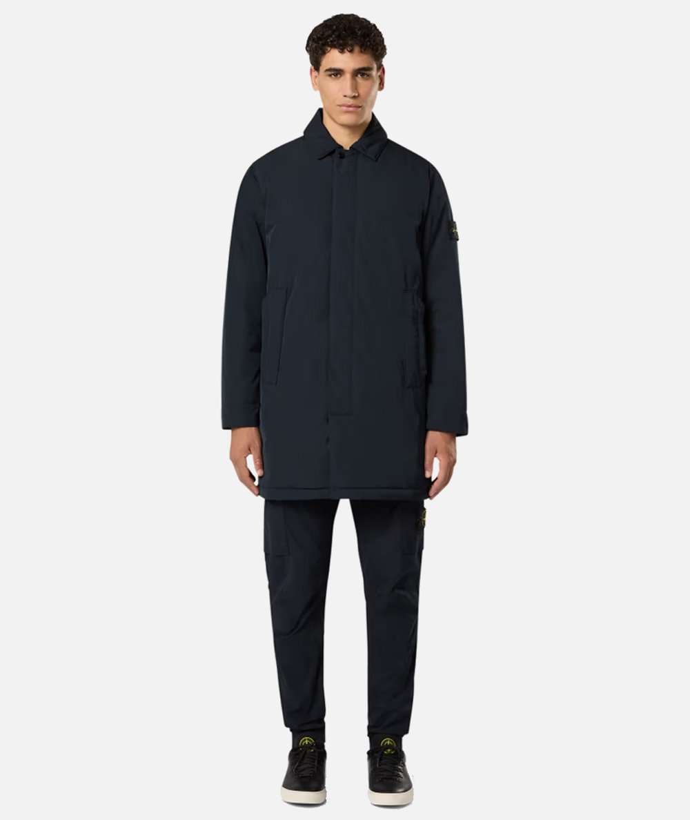 Car coat subjected to anti-drip treatment