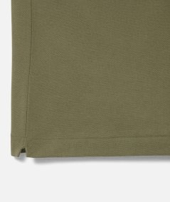 Classic cut piqué polo shirt