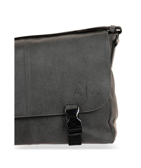 Shoulder bag with flap