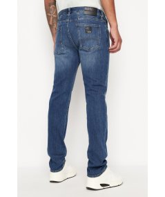 Five pockets in slim fit J13 stretch organic cotton denim