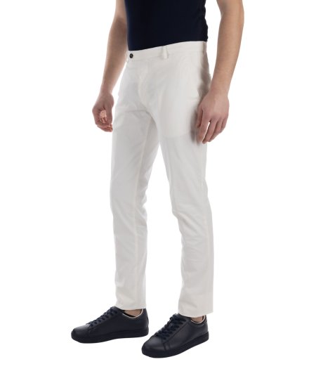 Pantalone chino slim